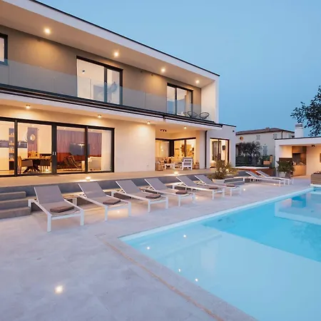 Villa Fuskulina - Stunning Close To Porec Fuškulin