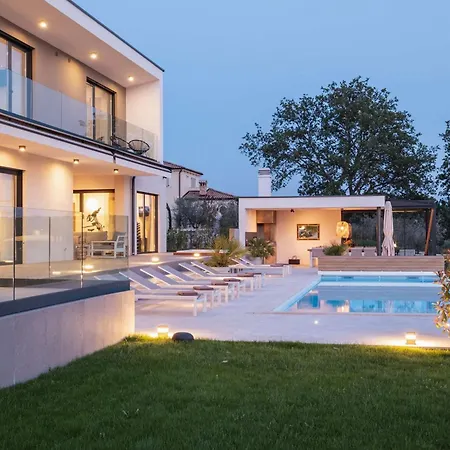 Fuskulina - Stunning Close To Porec וילה *