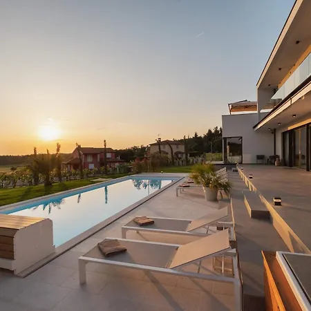 Fuskulina - Stunning Close To Porec Fuškulin