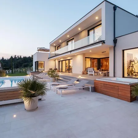 Fuskulina - Stunning Close To Porec Villa *