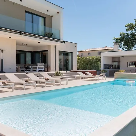 Fuskulina - Stunning Close To Porec Villa