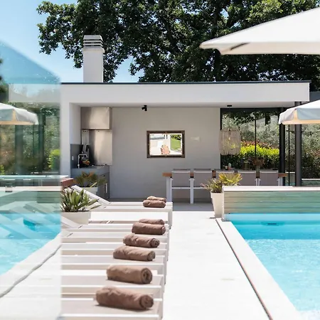 Fuskulina - Stunning Close To Porec Villa *