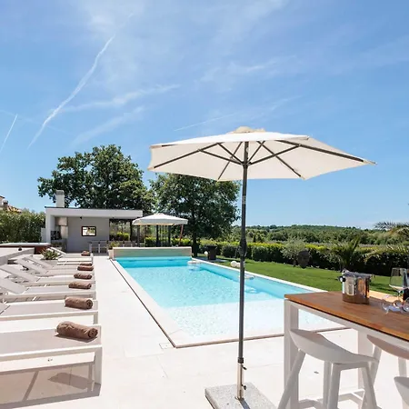 Fuskulina - Stunning Close To Porec Villa Fuškulin