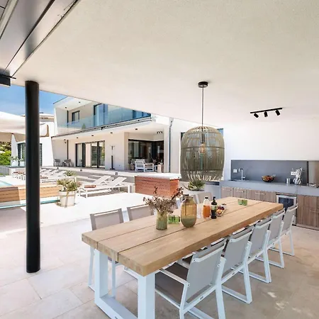 Villa Fuskulina - Stunning Close To Porec Fuškulin